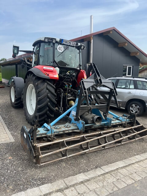 Kommunaltechnik bei Automobile Gruber in Tann Bild: Kommunaltechnik bei Automobile Gruber in Tann